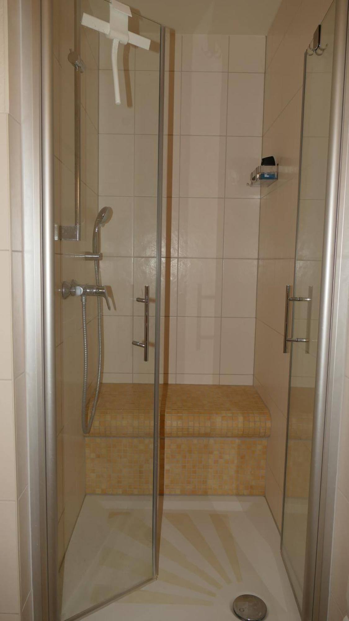 Adele Apartment ซิงสท์ ภายนอก รูปภาพ